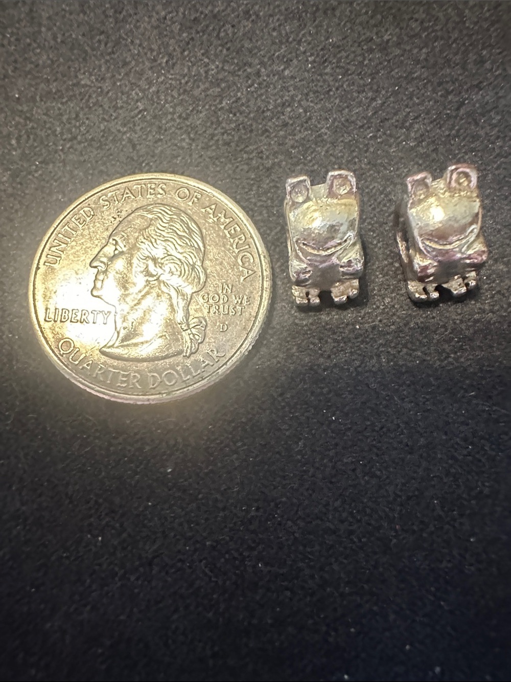Tiny Silver Tone Frog bracelet beads